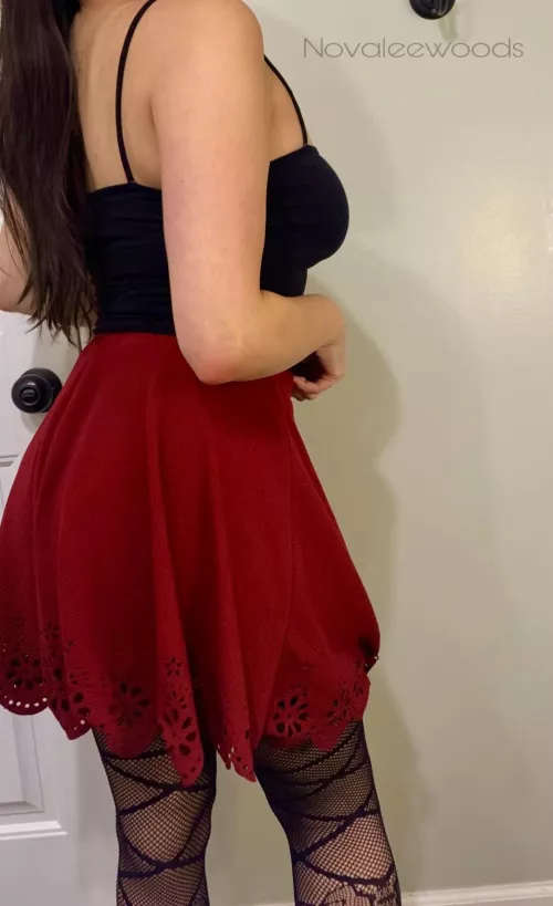 We have a date tonight 😍 Don’t you wanna see what’s under my skirt? ❤️‍🔥 Only $6 link in comments