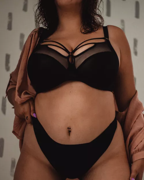 You can call me mommy too 😈 😈