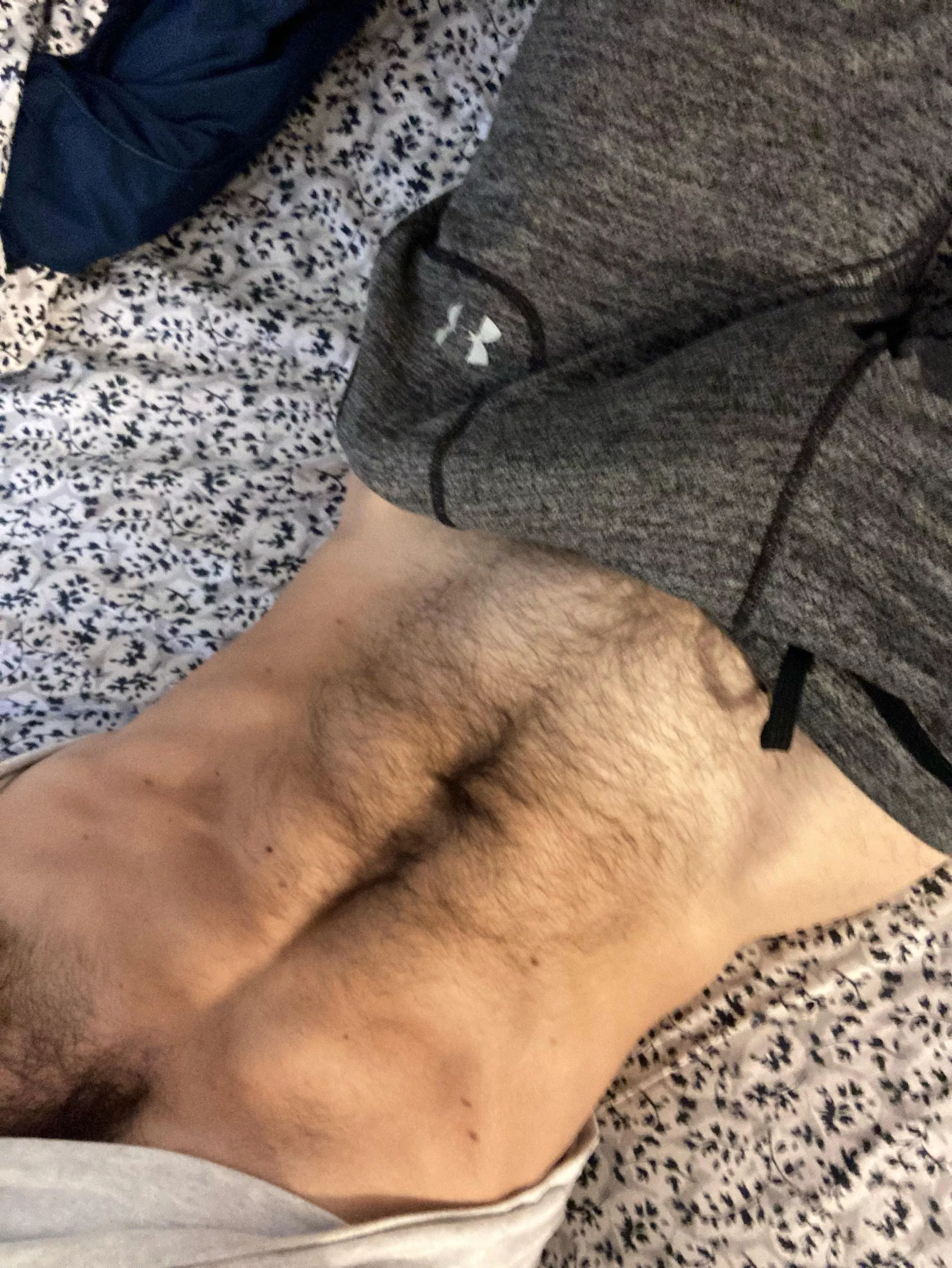 Abs + gray sweats + bulge 😉