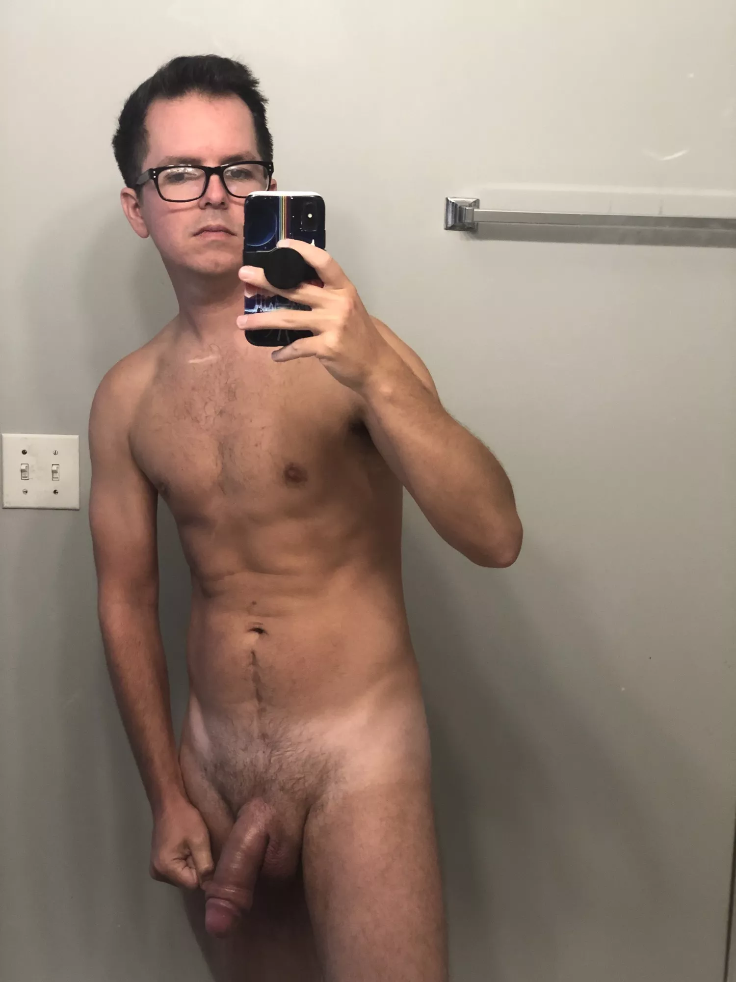 Flexing softie, 33M. Any thicker would be too much right?