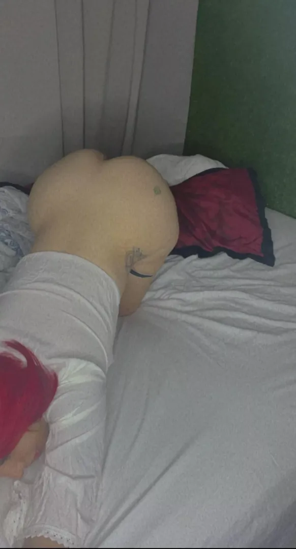 I need a man who will eat my pussy for hours