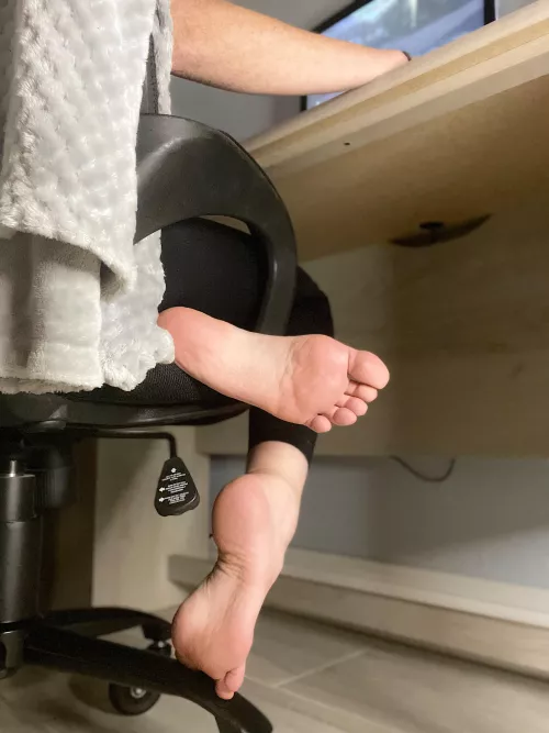 I’ll play ESO while you play with my toes. Deal?