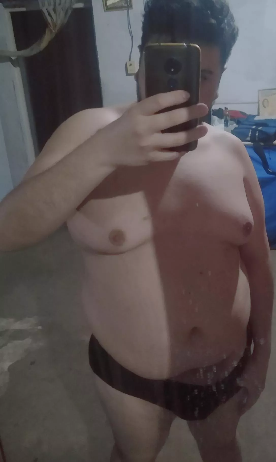 It's Friday. The perfect day for clean that mirror 😅😅😅😅