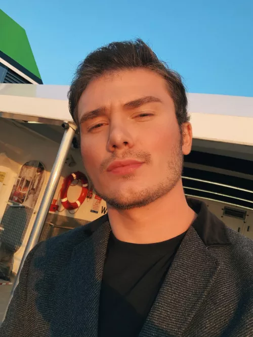 Just saying Hi! 🖤