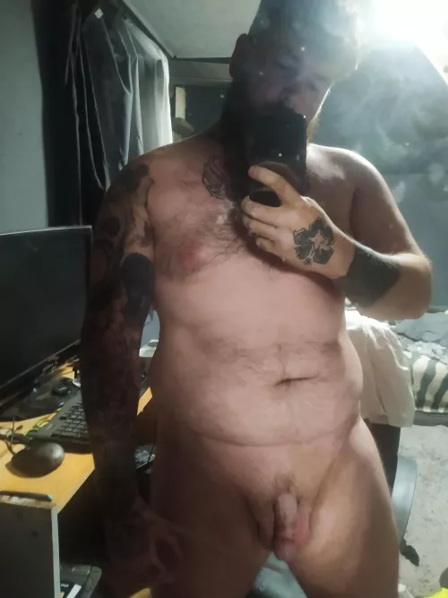 Last time you guys showed me a lot of support Under my shirtless photo so i am getting a little bit brave.