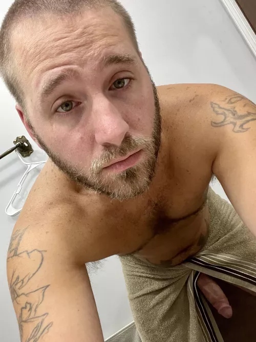 Peekaboo. PM’s welcome