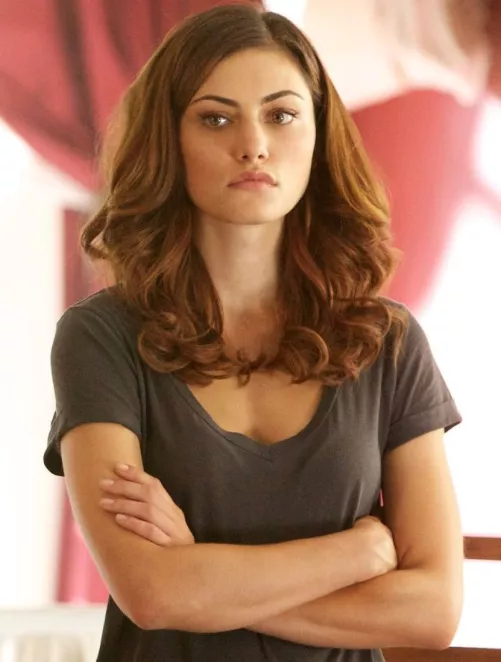 Phoebe Tonkin