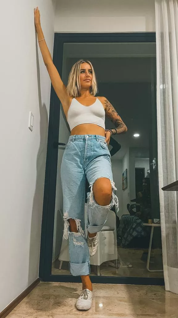 Sexy enough for a date? and a fuck after? Sexy enough for a date? and a fuck after?