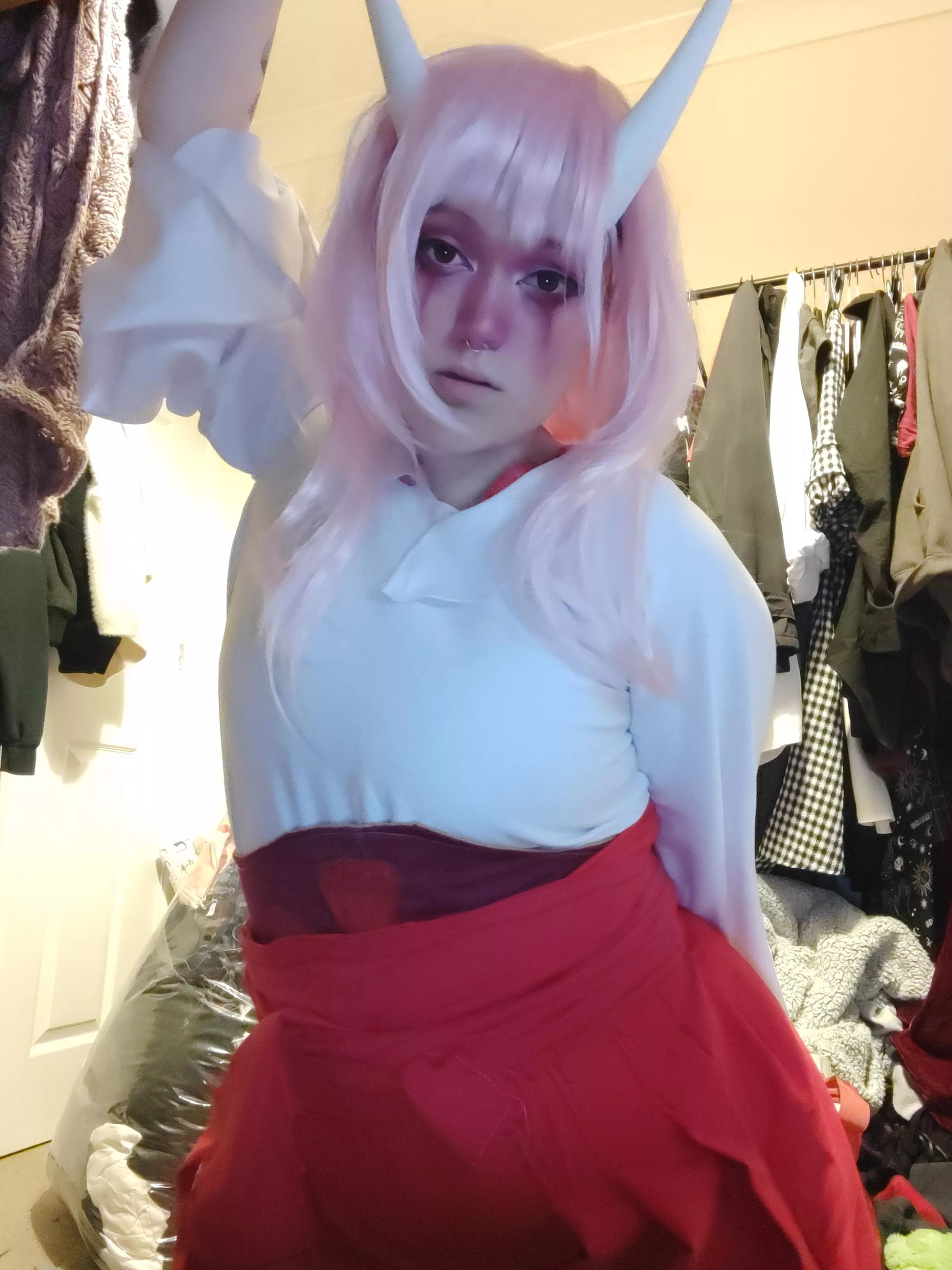 Do you love cosplayers? 💞 Come and join me 😊