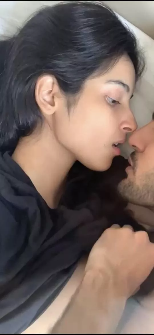 For her unseen pics 💦💦