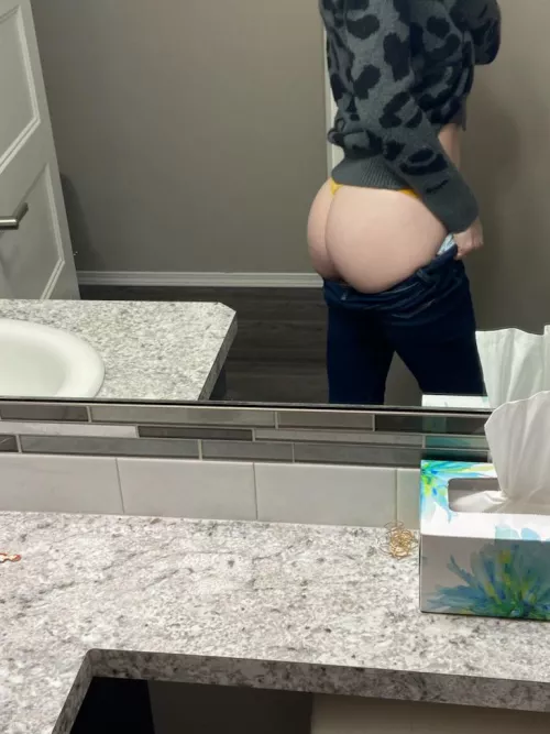 [F]The Hardest Part Of My Day Is Getting This Into My Jeans 🤣