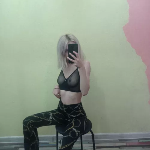 18 y.o. / horny baby / free page 😇