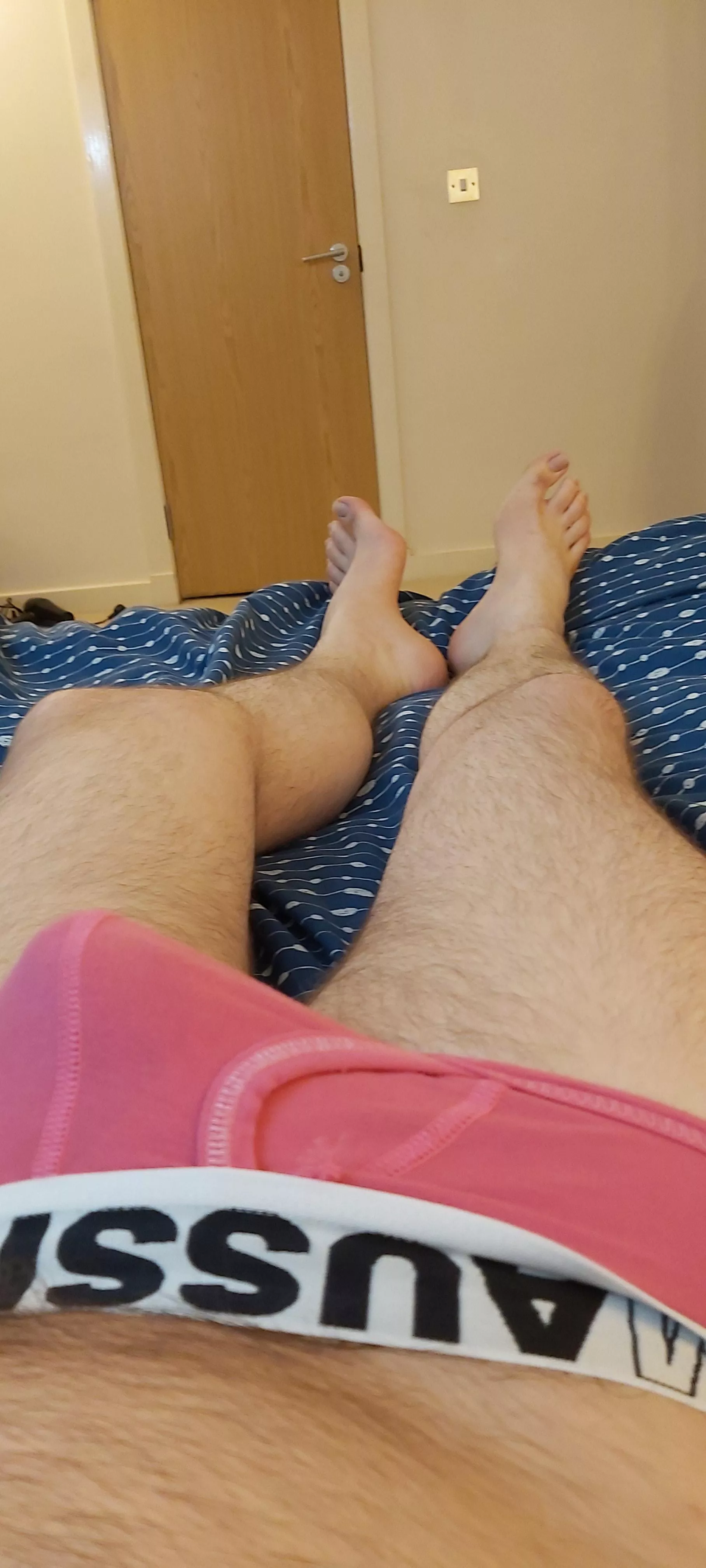 Bulge and feet