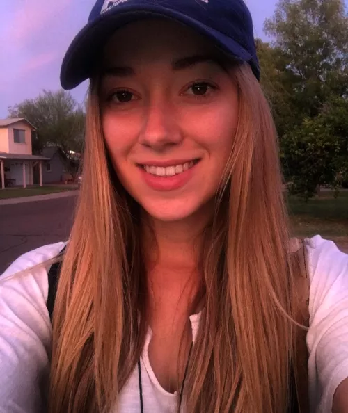 F20 soph. Do I look hot and slutty enough for a tribute? 😝