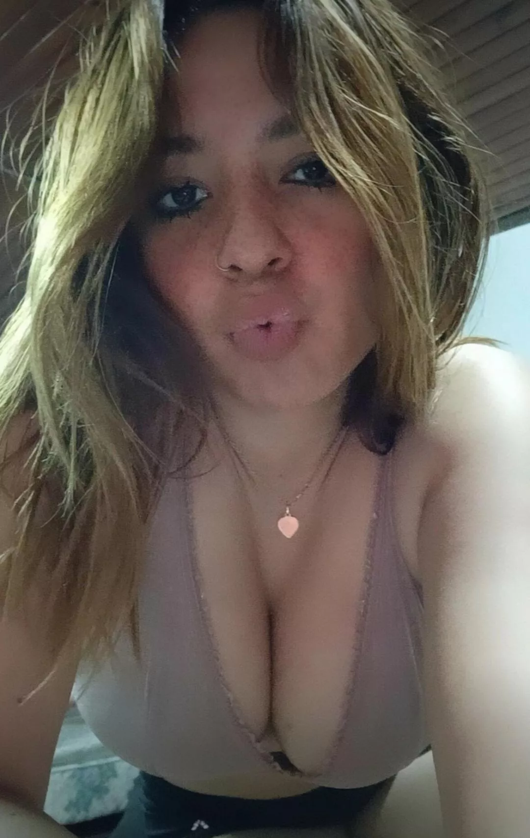 find out that my childhood friend opened a free onlyfans. she is very friendly. link in comments.