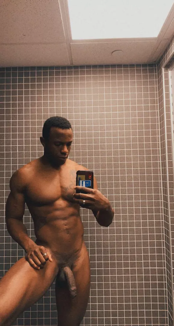 Follow my Instagram? I’ll follow back. #Alpha 🤤