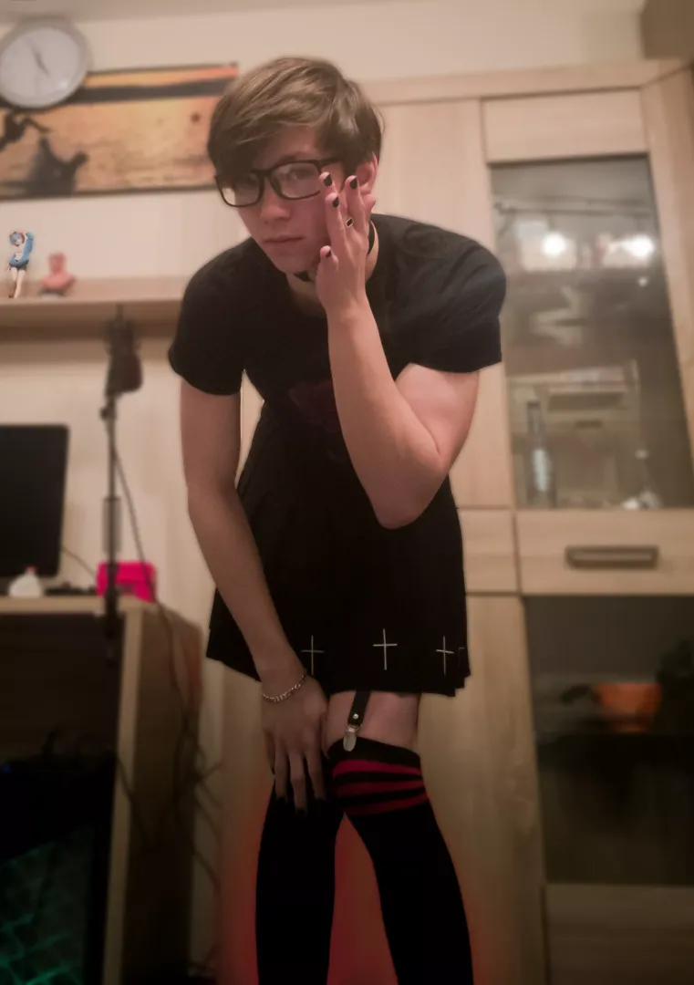 I found this pic of mine on my hard drive, I think I forgot to post it lol :3
