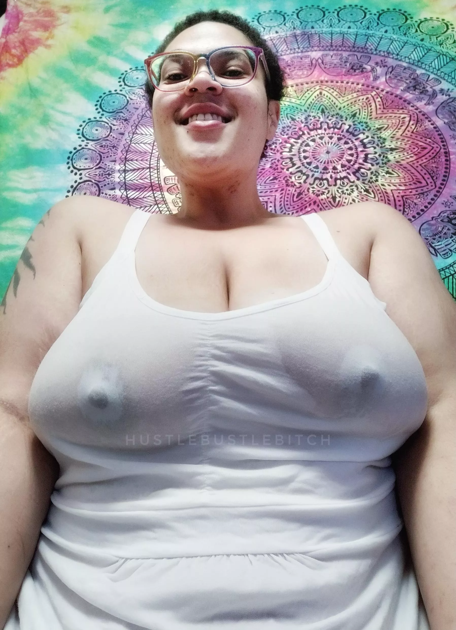 my shirt is not the only wet thing 💦