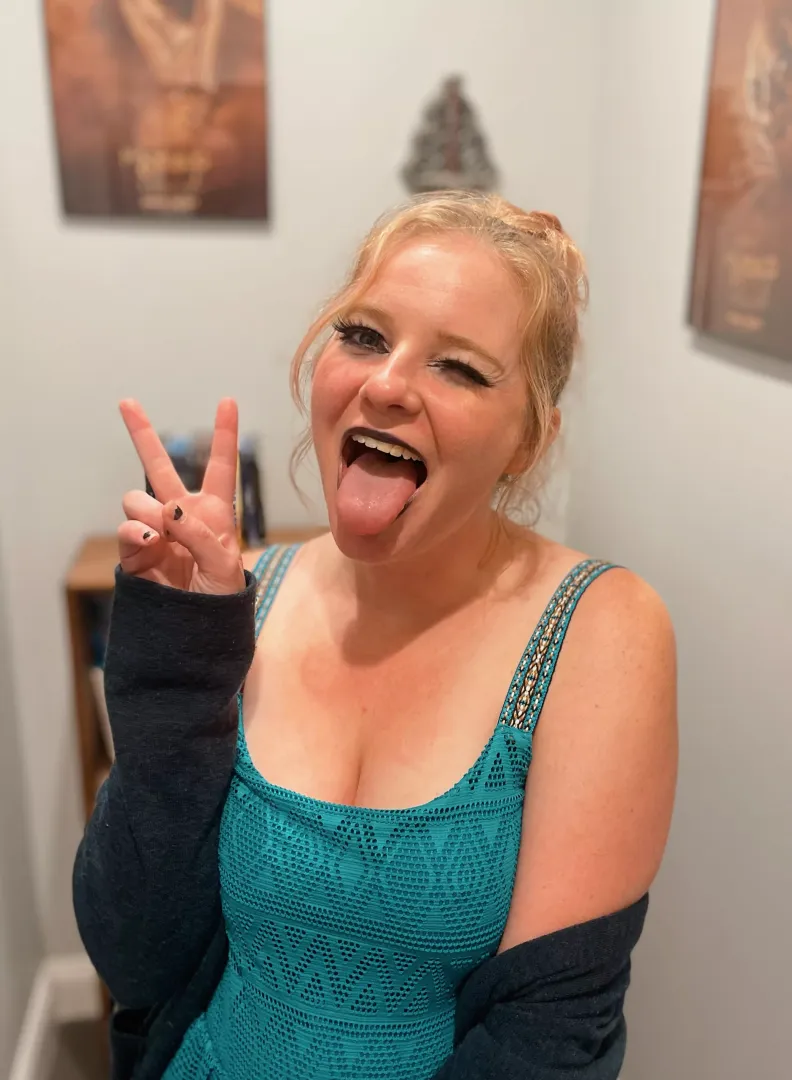 You would be surprised what I could fit in here! [f]