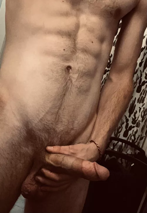 25m Trying to get my karma up! Please anyone and everyone tell me what you think🙌🏼