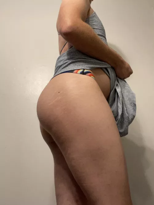 Can I be your easy access toy? 😘