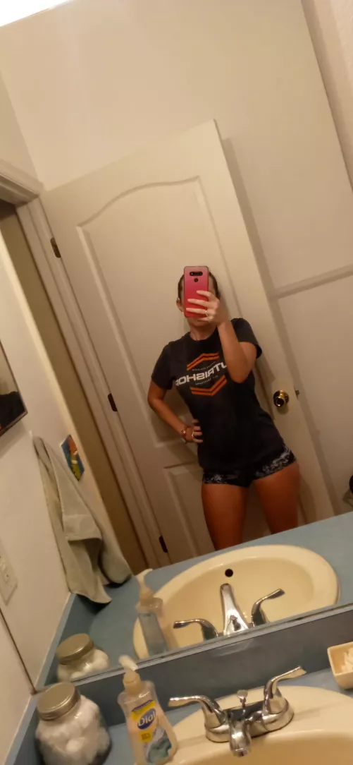 Drenched in sweat this morning 💦Super proud of my morning workout