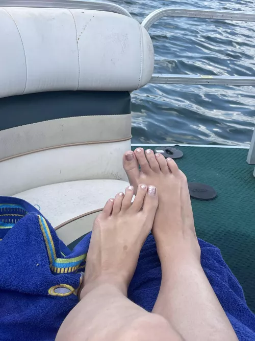 Happy little tootsies