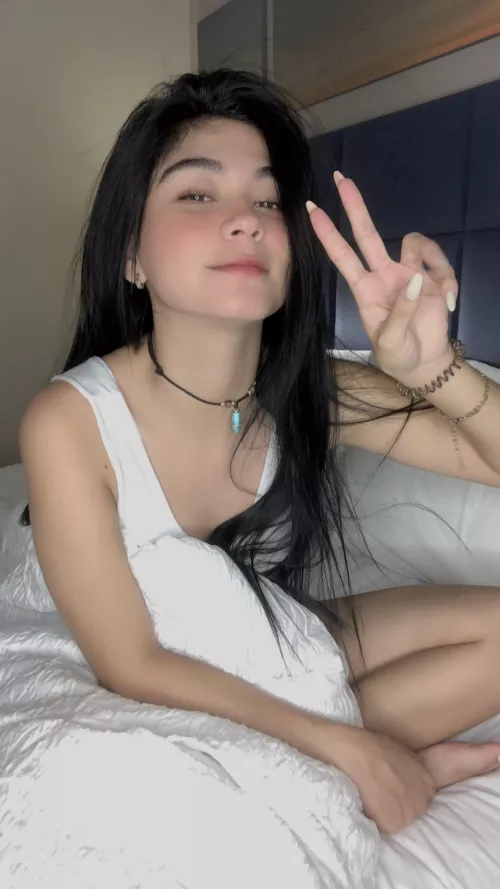 look but don’t touch 👅 [F]19