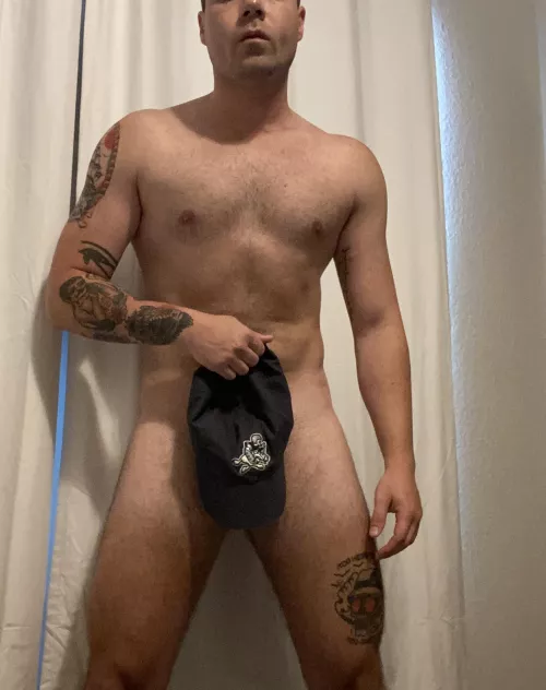 Name the quarterback for this team. Assuming you’re paying attention to the hat.