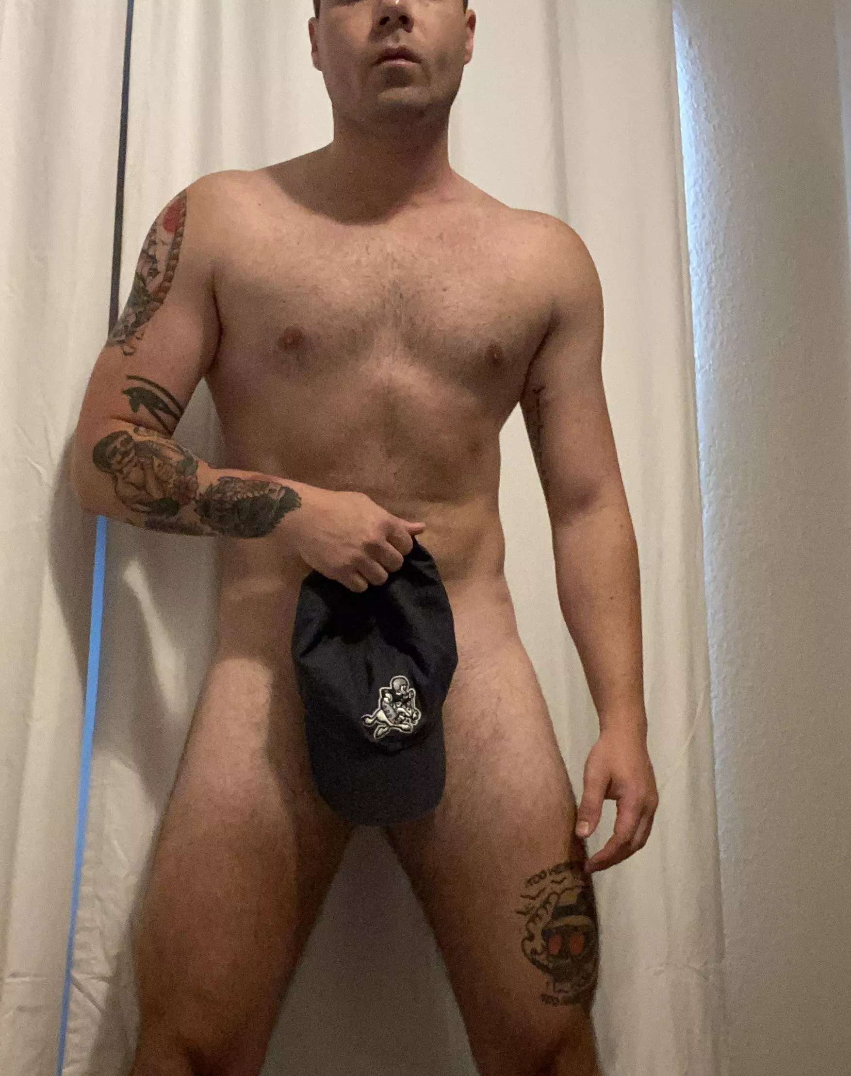 Name the quarterback for this team. Assuming you’re paying attention to the hat.