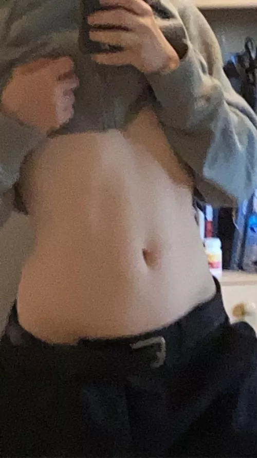 tummy :0