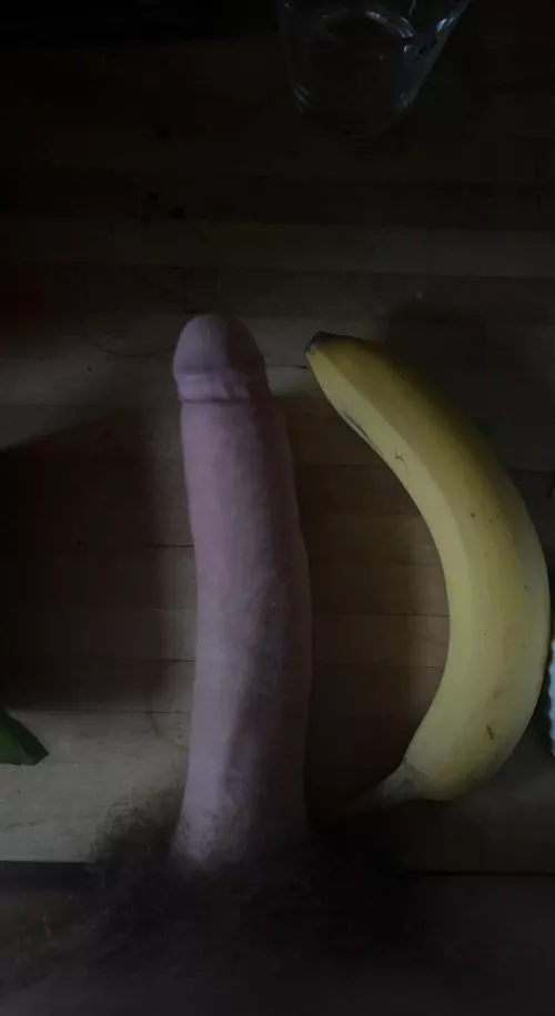 Which do you prefer? Dm me and help me cum😈