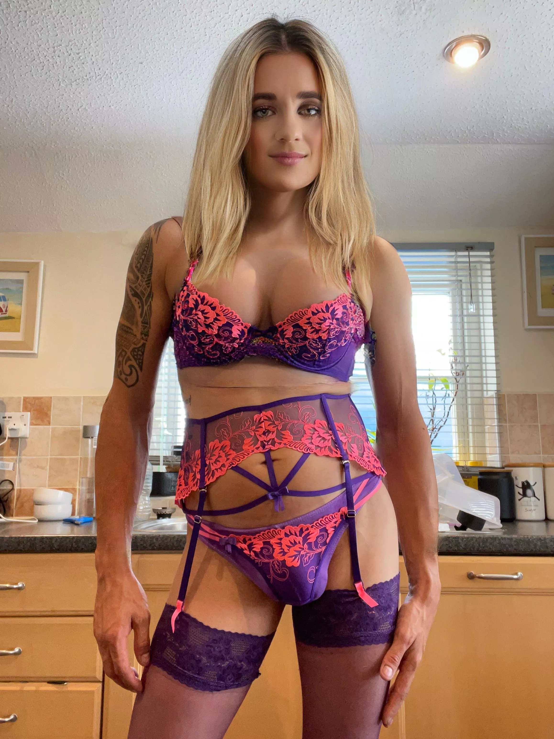 Hey all I’m back and with a lot more lingerie 😘 fallen in love with this set what does everyone think ? 😘😘