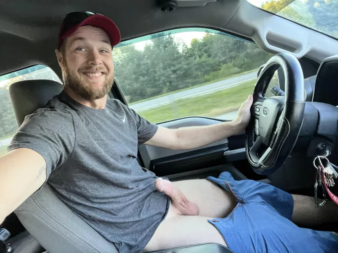Hey bros (32) let’s ride