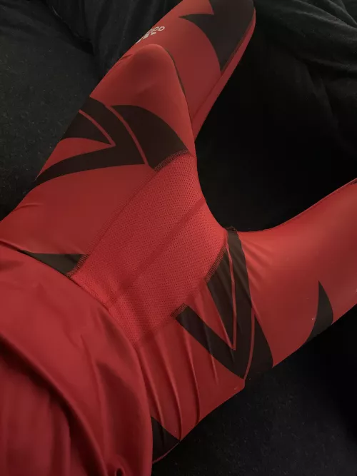 How do I get rid of morning wood if I’m meant to work out in the gym? Anyone has any tips?