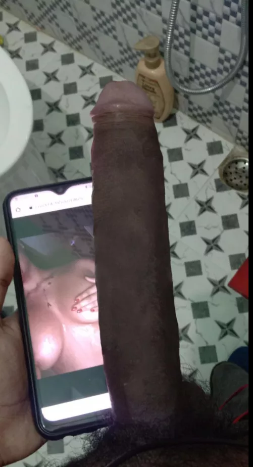 I am looking for good obedient sissy who is ready to do roleplay and what to bounce on my black dick 🍆😉