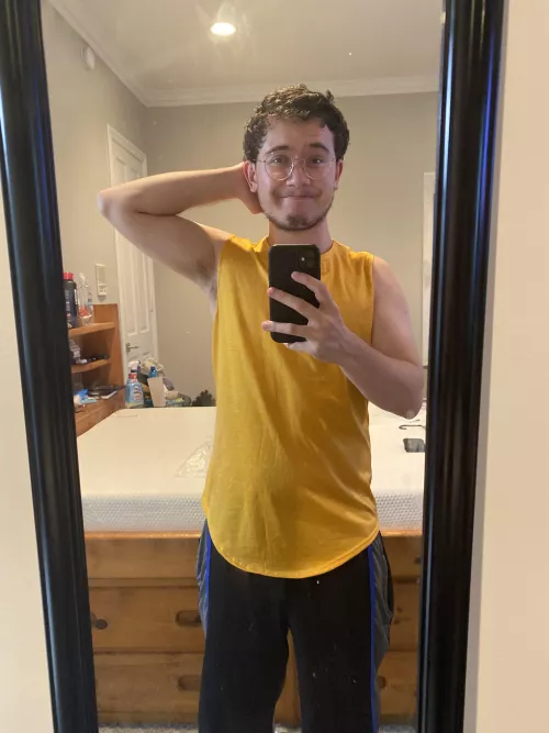 i don’t think i can pull off muscle tees