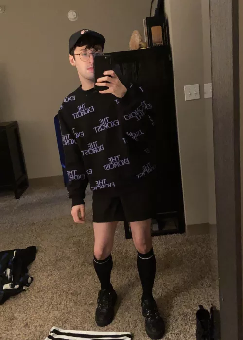 Just ate my weight in egg rolls 🤭 time for games?