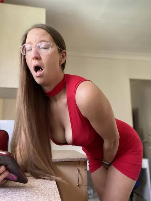 Just can’t help it when I see this.. 🫦