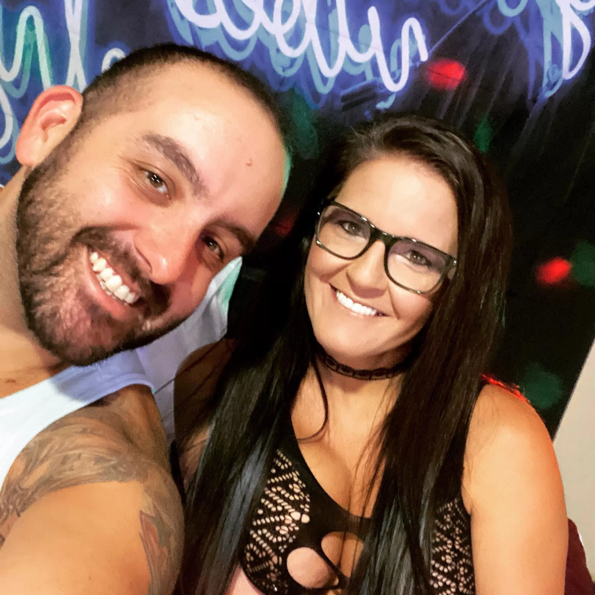 Looking for a cake to cum please my husband better than I can. [South La]