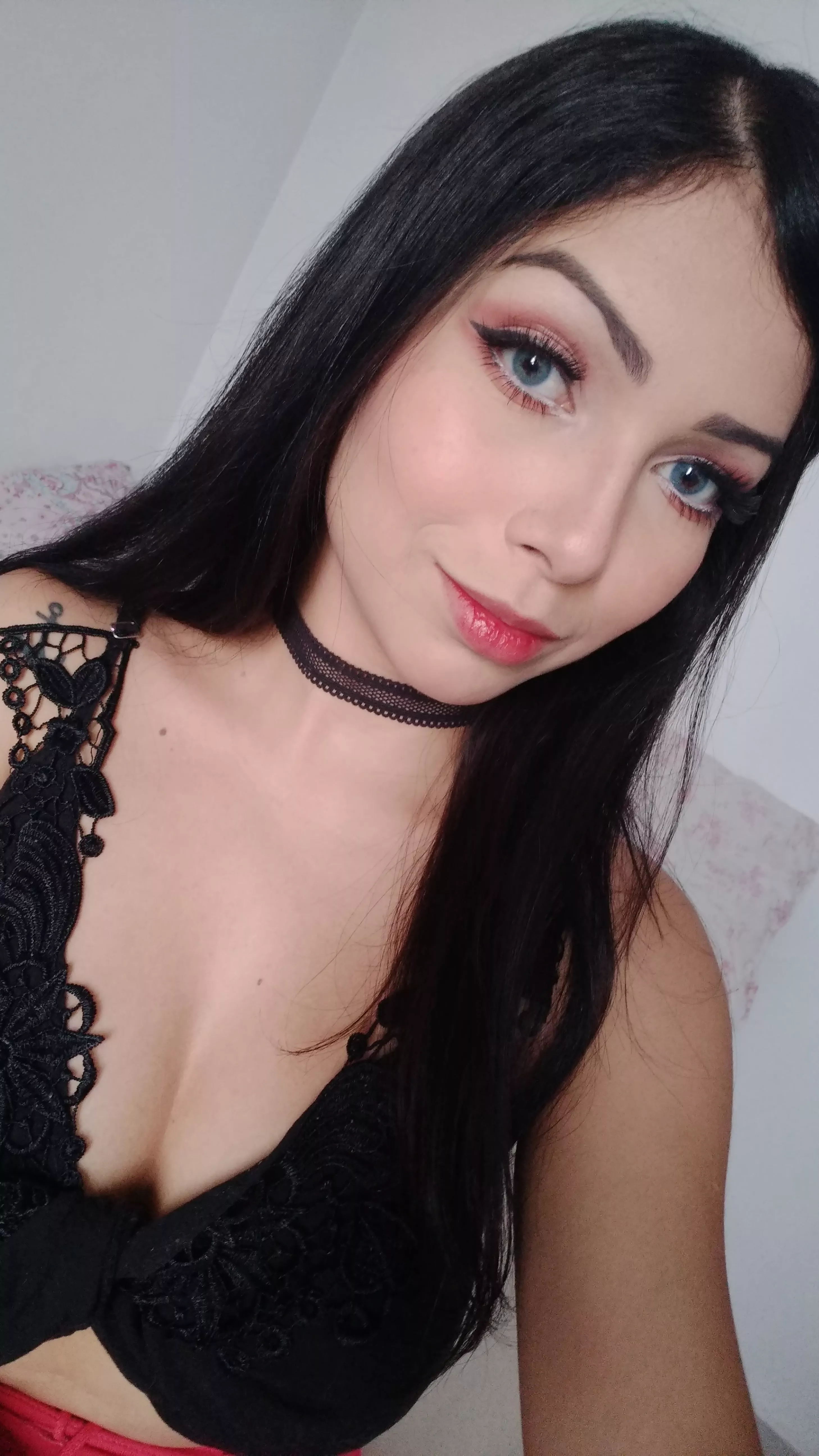 My goth look + chocker = 😍