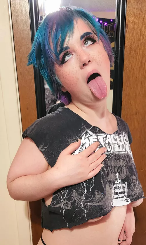 Put it in my mouth 😋