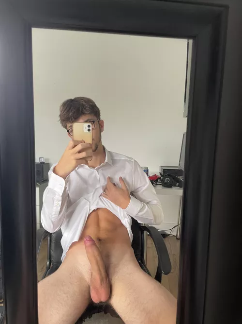 Think you could take a man with 8+ inches? I’m down for whoever’s up for the challenge😏🔥