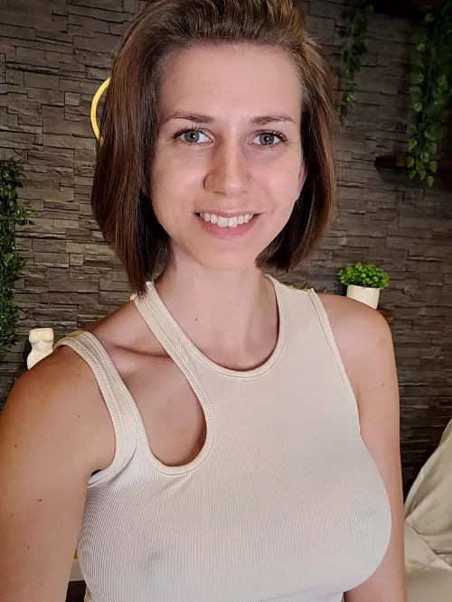 Braless Tuesday 😁