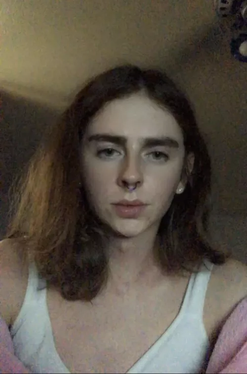 do i look pretty enough right here ? 🥲