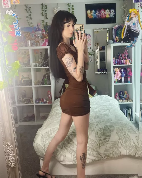 do you like my dress ?🤎