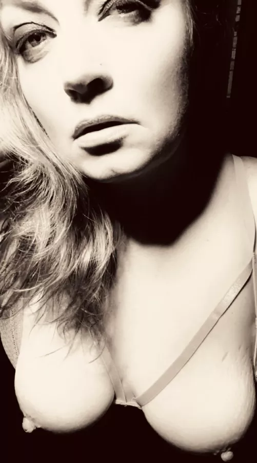 Happy fuck my Titties Tuesday (f)