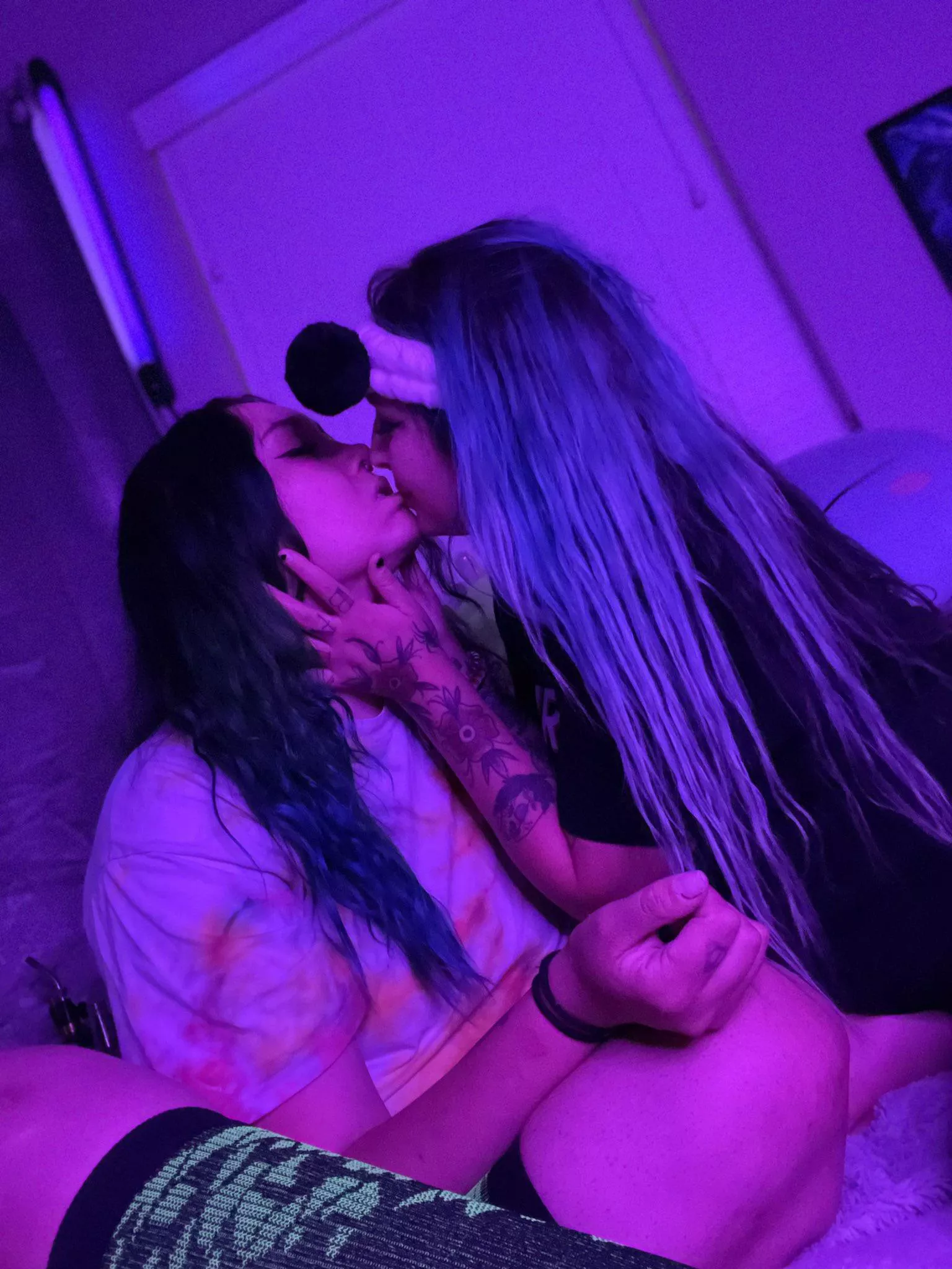 i like girls who like girls i like girls who like girls