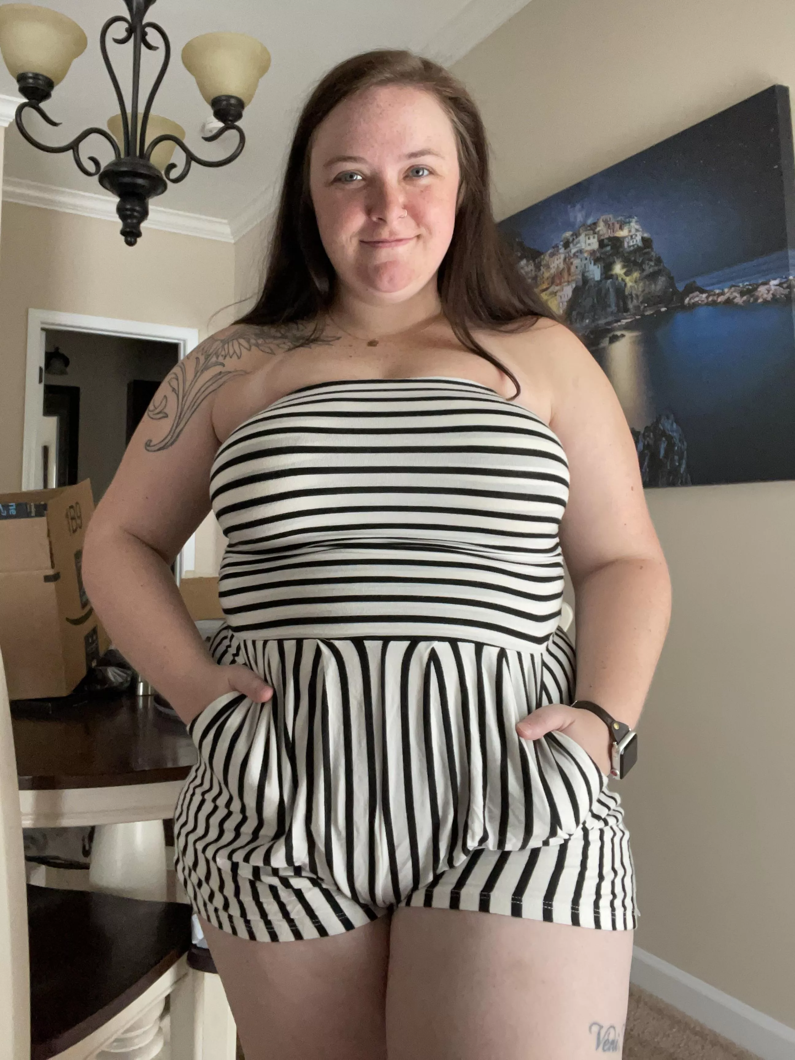 It’s sfw but I just loooove how this romper accentuates my curves.