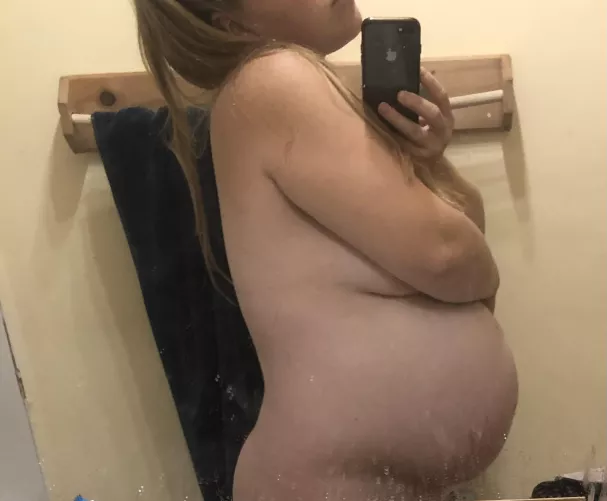 So pregnant! Only days away from popping, get your content while you still can 😉